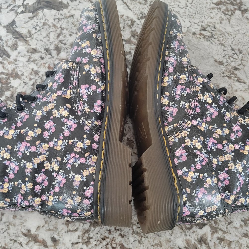 Dr. Marten Floral  leather boots size 8 - Picture 10 of 12